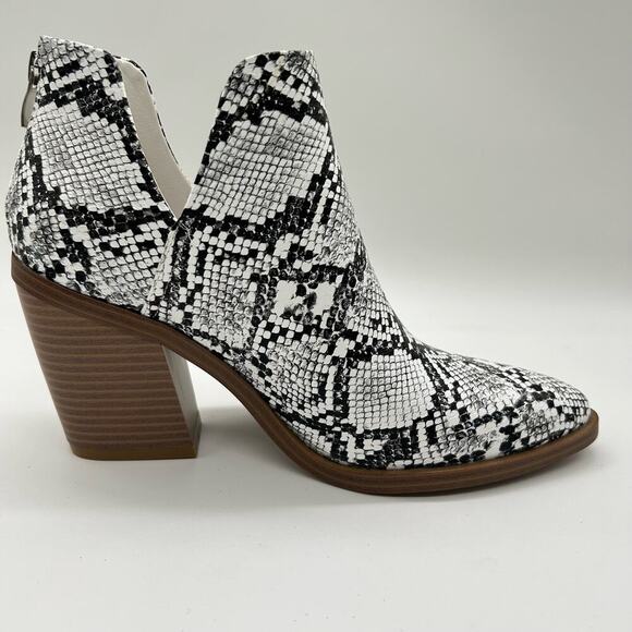 Mysoft Boots Womens 8 Black White Slip on‎ Cutout Mid Heel Booties Western NEW - Picture 3 of 9